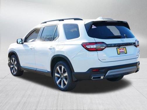 2023 Honda Pilot Touring