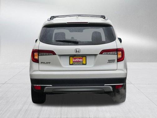 2019 Honda Pilot Touring 8-Passenger