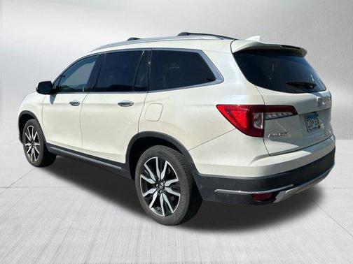 2019 Honda Pilot Touring 8-Passenger