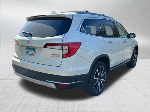 2019 Honda Pilot Touring 8-Passenger