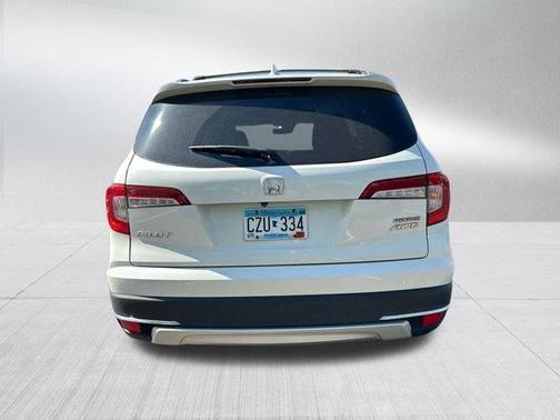 2019 Honda Pilot Touring 8-Passenger