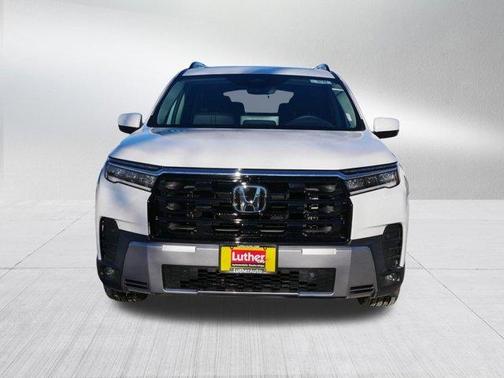Platinum White Pearl 2026 Honda Pilot Touring S