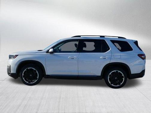 Platinum White Pearl 2026 Honda Pilot Touring S