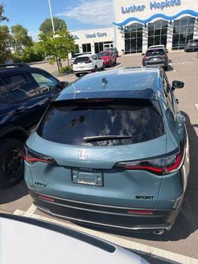 Pearl 2026 Honda HR-V Sport