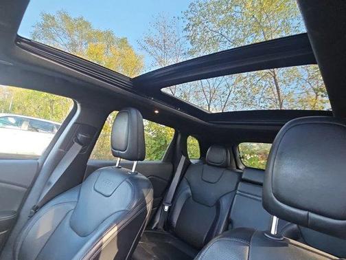 2019 Jeep Cherokee High Altitude