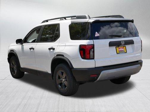 Platinum White Pearl 2026 Honda Passport Sport