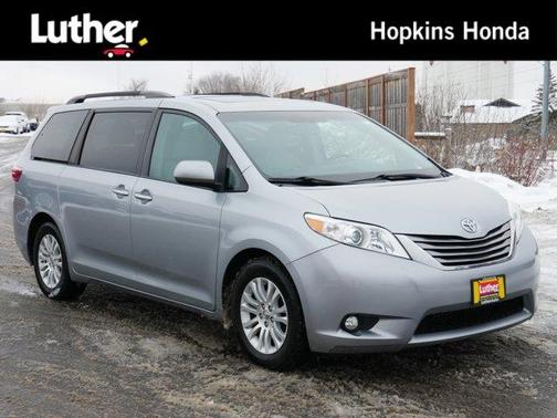 2016 Toyota Sienna XLE