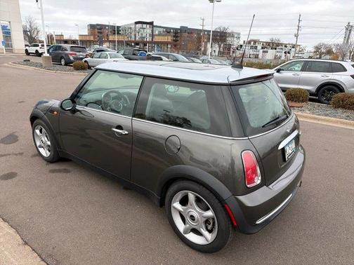 2006 MINI Cooper Base (M5)
