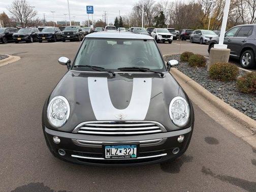2006 MINI Cooper Base (M5)
