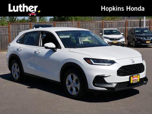 Platinum White Pearl 2023 Honda HR-V LX