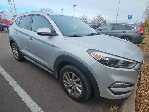 2017 Hyundai TUCSON SE Plus