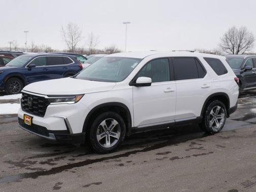 2023 Honda Pilot EX-L 8-Passenger