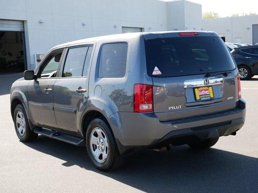 Modern Steel Metallic 2014 Honda Pilot LX