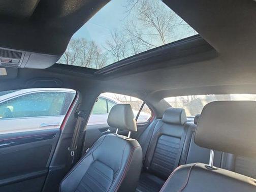 2017 Volkswagen Jetta GLI