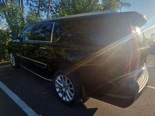 2019 Cadillac Escalade ESV Premium Luxury