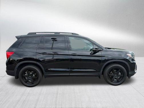 Crystal Black Pearl 2023 Honda Passport Elite