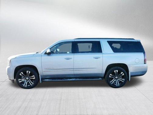 2017 GMC Yukon XL SLT