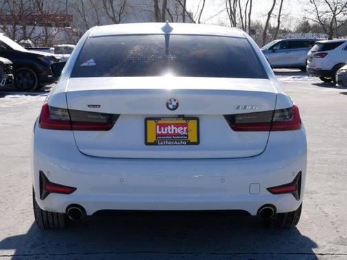 2020 BMW 330 i xDrive