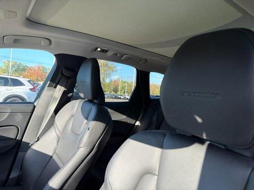 2020 Volvo XC60 T5 Inscription