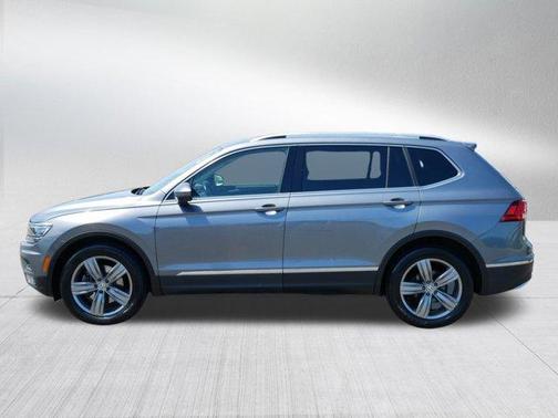 Platinum Gray Metallic 2019 Volkswagen Tiguan 2.0T SEL Premium