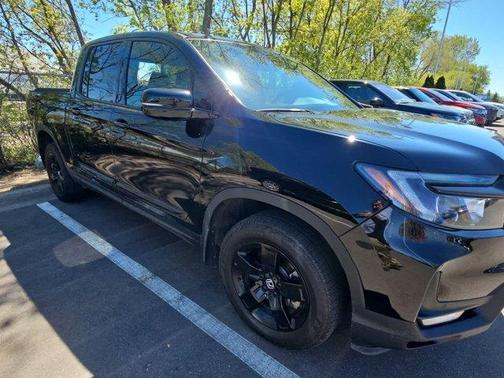 Crystal Black Pearl 2024 Honda Ridgeline Black Edition
