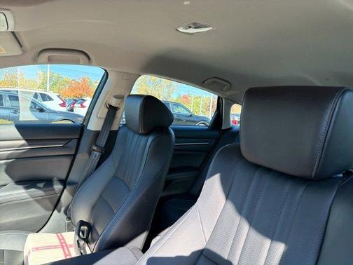2022 Honda Accord Sport SE