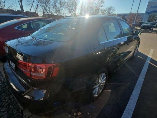 2015 Volkswagen Jetta Auto SE w/Connectivity