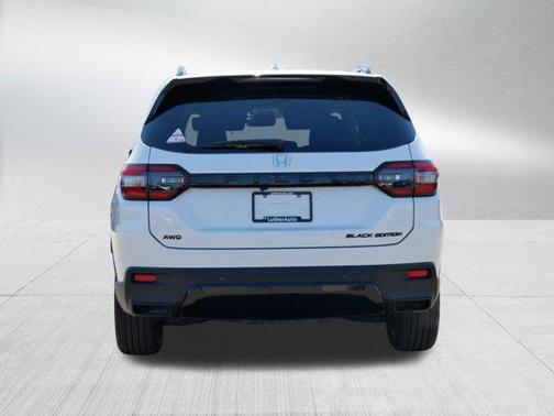 Platinum White Pearl 2026 Honda Pilot Black Edition