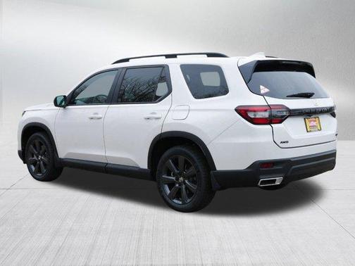 2025 Honda Pilot Sport