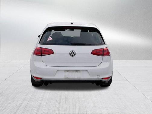 2016 Volkswagen Golf GTI S