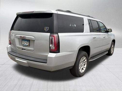 Quicksilver Metallic 2018 GMC Yukon XL SLT