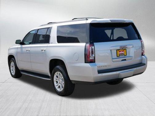 Quicksilver Metallic 2018 GMC Yukon XL SLT