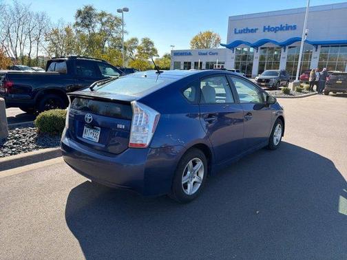 2010 Toyota Prius III