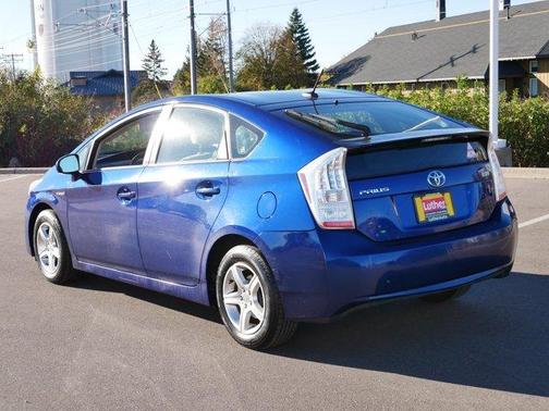 2010 Toyota Prius III