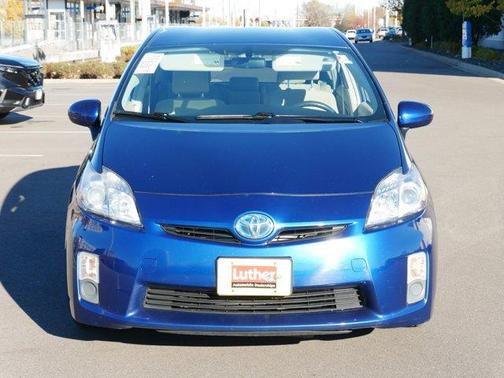 2010 Toyota Prius III