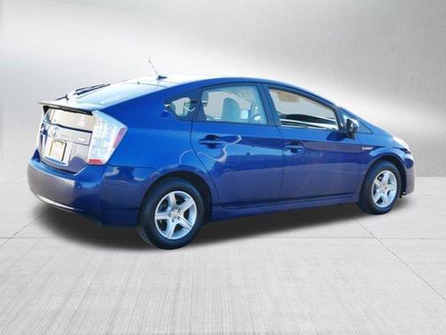 2010 Toyota Prius III