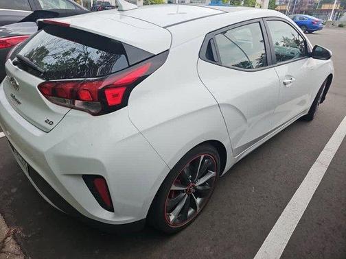 2020 Hyundai Veloster 2.0 Premium