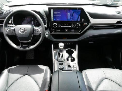 2024 Toyota Highlander Limited