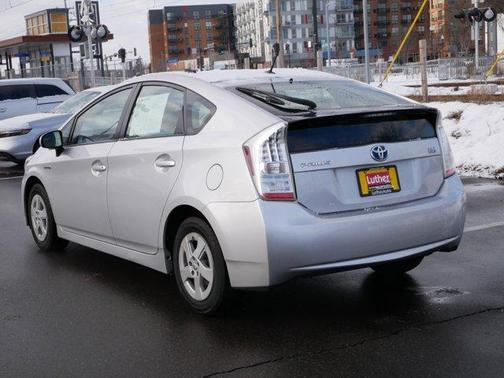 2010 Toyota Prius III