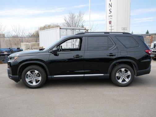Crystal Black Pearl 2026 Honda Pilot EX-L