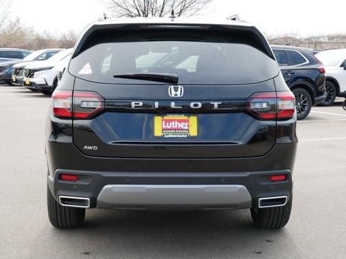 Crystal Black Pearl 2026 Honda Pilot EX-L