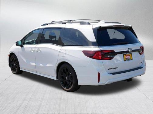 Platinum White Pearl 2026 Honda Odyssey Sport-L