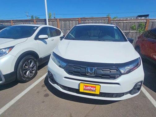 Platinum White Pearl 2026 Honda Odyssey Sport-L