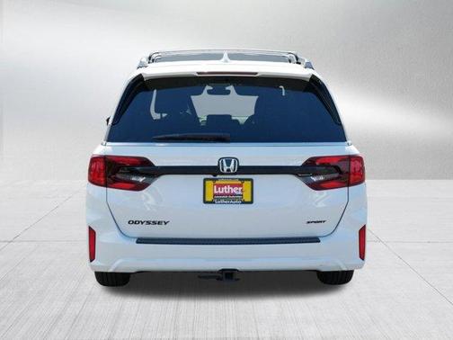 Platinum White Pearl 2026 Honda Odyssey Sport-L