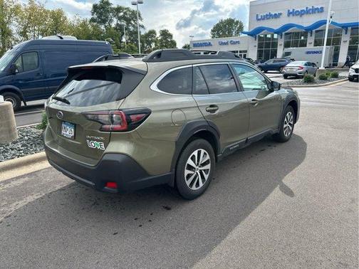2023 Subaru Outback Premium