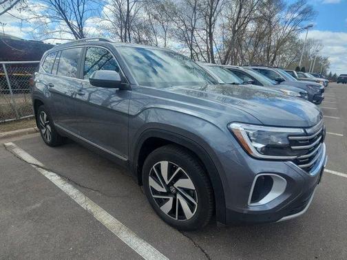 Platinum Gray Metallic 2024 Volkswagen Atlas 2.0T SEL