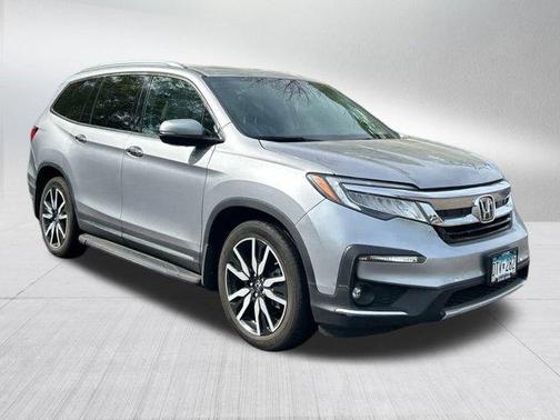 2019 Honda Pilot Touring 8-Passenger