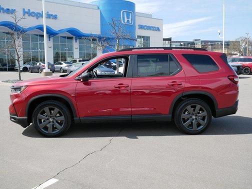 Radiant Red Metallic II 2025 Honda Pilot Sport