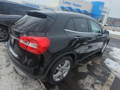2018 Mercedes-Benz GLA 250 Base 4MATIC