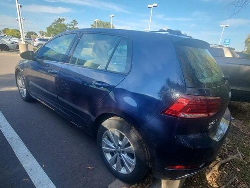 2018 Volkswagen Golf TSI SE